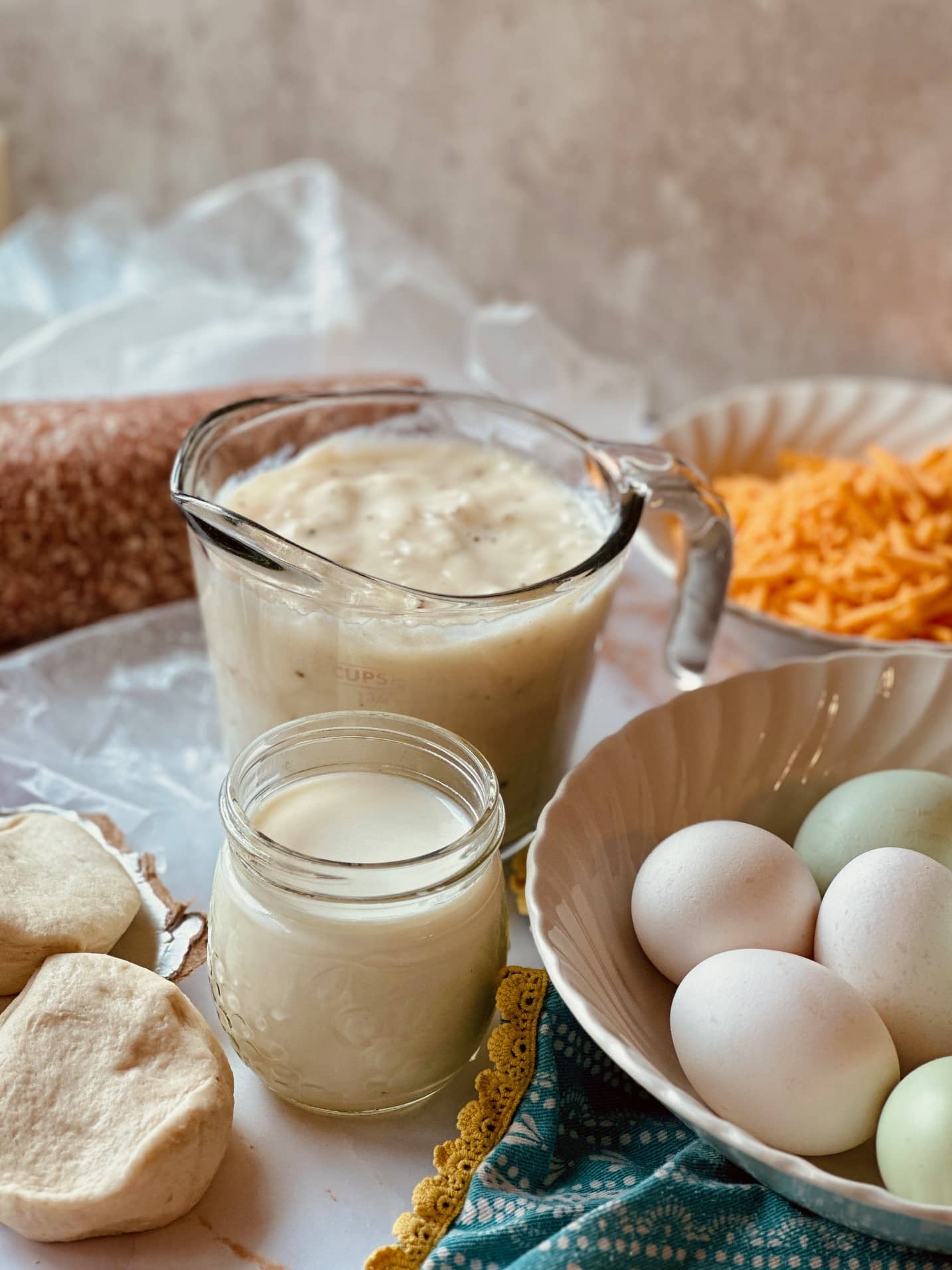 Quick and Easy Biscuit and Gravy Breakfast Casserole with Sausage and Eggs